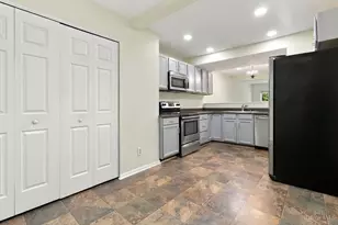 7576 Lake Pointe, Hamilton Township, OH 45039 - Photo 5