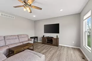 5518 Pacific Crst Ln, Fairfield Township, OH 45011 - Photo 11