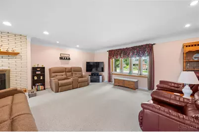 6166 Ramblingridge Drive, Green Township, OH 45247 - Photo 5
