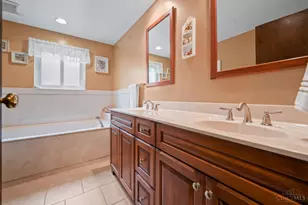 6166 Ramblingridge Dr, Green Township, OH 45247 - Photo 15