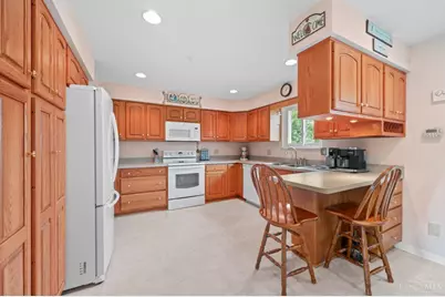 6166 Ramblingridge Drive, Green Township, OH 45247 - Photo 7