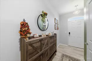 2992 Cardiff Ct, Fairfield Township, OH 45011 - Photo 7