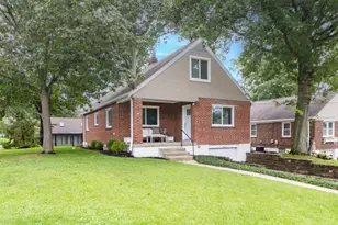 7086 Shawnee Run Rd, Madeira, OH 45243 - Photo 1