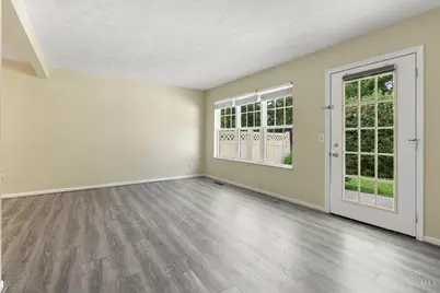 7576 Lake Pointe, Hamilton Township, OH 45039 - Photo 13