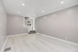 1127 Cedar Ave, Cincinnati, OH 45244 - Photo 11
