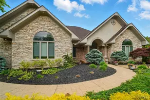 219 Chateau Valley Ln, South Lebanon, OH 45065 - Photo 7