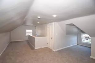 6828 Buckingham Pl, Columbia Township, OH 45227 - Photo 13