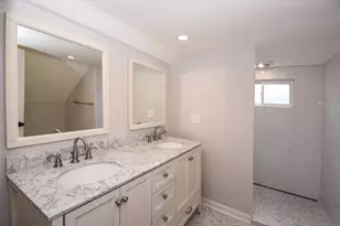 6828 Buckingham Pl, Columbia Township, OH 45227 - Photo 15