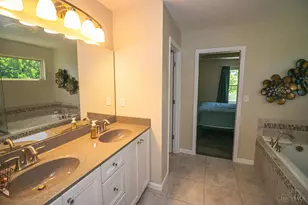 1331 Peregrine Way, Hamilton, OH 45013 - Photo 7