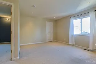 3239 Sycamore Woods Ln, Hamilton, OH 45011 - Photo 25