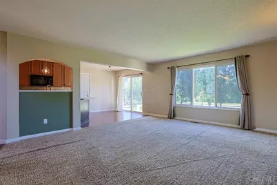3239 Sycamore Woods Lane, Hamilton, OH 45011 - Photo 11