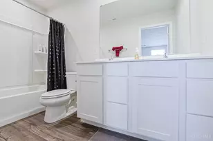 210 Wooded Ridge Dr, Batavia Township, OH 45102 - Photo 11