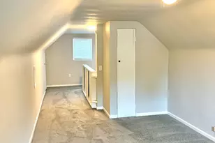 1379 Adams Rd, Cincinnati, OH 45231 - Photo 9