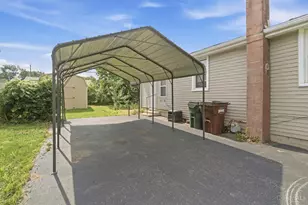 2665 Roosevelt Ave, Colerain Township, OH 45231 - Photo 23