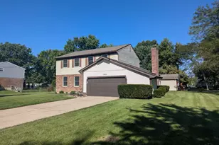 1424 Finch Ln, Miami Township, OH 45150 - Photo 1