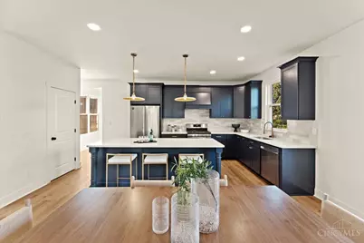 1570 St Leger Place, Cincinnati, OH 45207 - Photo 5
