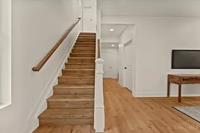 1570 St Leger Place, Cincinnati, OH 45207 - Photo 45