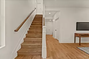 1570 St Leger Pl, Cincinnati, OH 45207 - Photo 45