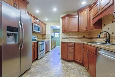 3351 Lindsay Lane #33, Colerain Township, OH 45251 - Photo 9