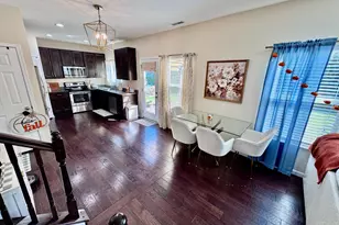 4303 Hunting Hawk Dr, Turtle Creek Township, OH 45036 - Photo 9