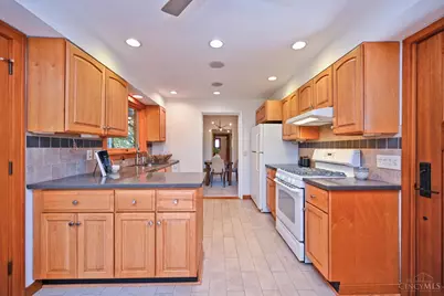 277 Compton Road, Wyoming, OH 45215 - Photo 21