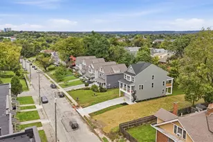 1572 St Leger Pl, Cincinnati, OH 45207 - Photo 3