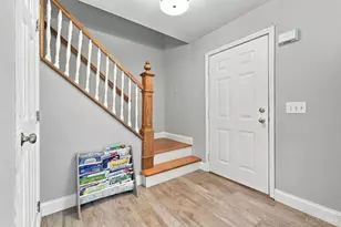 221 Clearbrook Dr, Franklin, OH 45005 - Photo 5