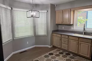 972 Wittshire Ln, Anderson Township, OH 45255 - Photo 7