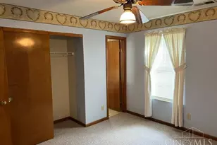 1510 Lost Lake Ct, Sterling Township, OH 45176 - Photo 7