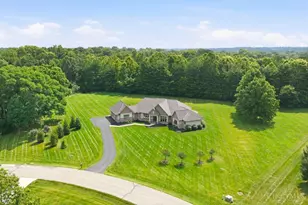 2 Birdhaven Ln, Indian Hill, OH 45242 - Photo 3