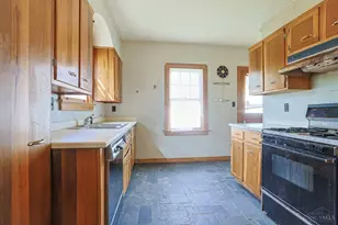 7611 Seward Ave, Cincinnati, OH 45231 - Photo 9