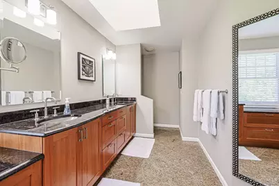 104 Hetherington Lane, Glendale, OH 45246 - Photo 29