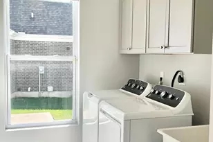 361 Brier Creek Dr, Miami Township, OH 45140 - Photo 17