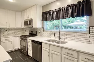 1078 Arborwood Ct, Union Township, OH 45103 - Photo 13