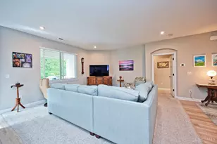 1341 Brookchase Cir, Hamilton Township, OH 45039 - Photo 15