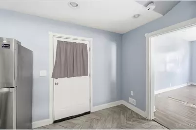 118 Winkler Street, Cincinnati, OH 45219 - Photo 11