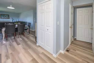 12085 Brookway Dr, Springfield Township, OH 45240 - Photo 11