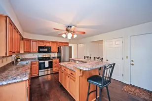 8738 Sarahs Bend Dr, Colerain Township, OH 45251 - Photo 11