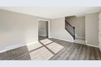 9257 Neil Drive, Cincinnati, OH 45231 - Photo 3