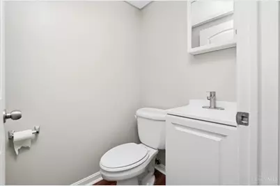9257 Neil Drive, Cincinnati, OH 45231 - Photo 17