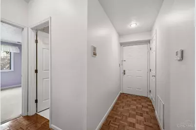 7633 Montgomery Road #7633-, Sycamore Township, OH 45236 - Photo 5