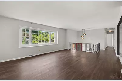 496 Sunaire Terrace, Delhi Township, OH 45238 - Photo 7