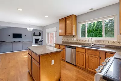 9969 Somerset Drive, Symmes Township, OH 45140 - Photo 5