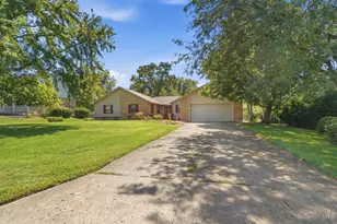 7321 Jean Dr, West Chester, OH 45069 - Photo 3