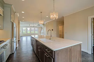 4236 Parkview Drive, Blue Ash, OH 45242 - Photo 5