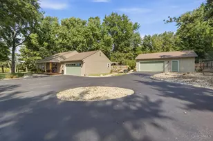 7424 Morrow-Cozaddale Rd, Hamilton Township, OH 45152 - Photo 3