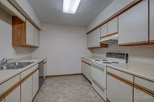 650 Leo Dr, Hamilton, OH 45013 - Photo 9
