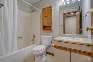 650 Leo Dr, Hamilton, OH 45013 - Photo 17