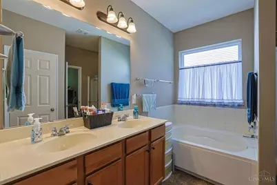954 London Court, Union Township, OH 45245 - Photo 15