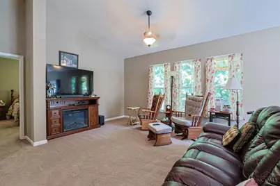 954 London Court, Union Township, OH 45245 - Photo 5